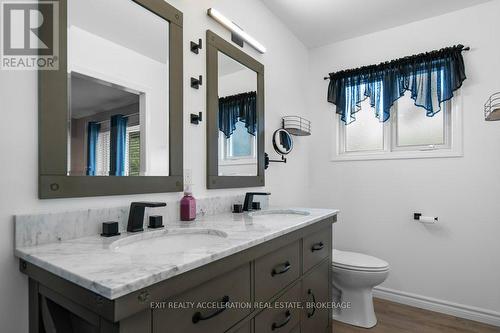 252 Bridge Street W, Greater Napanee (Greater Napanee), ON - Indoor Photo Showing Bathroom
