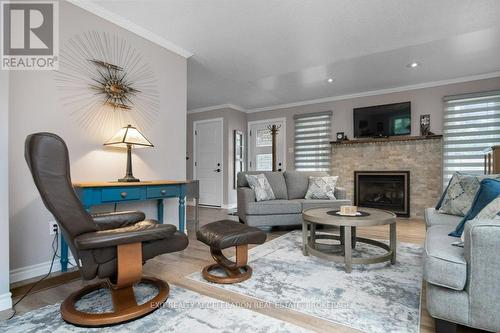 252 Bridge Street W, Greater Napanee (Greater Napanee), ON - Indoor Photo Showing Living Room With Fireplace