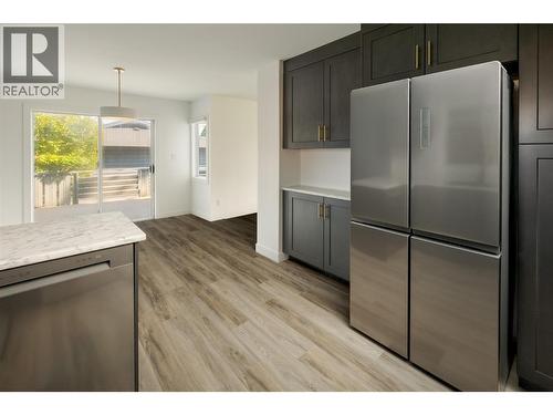 1284 Mcbride Road, Kelowna, BC - Indoor Photo Showing Kitchen