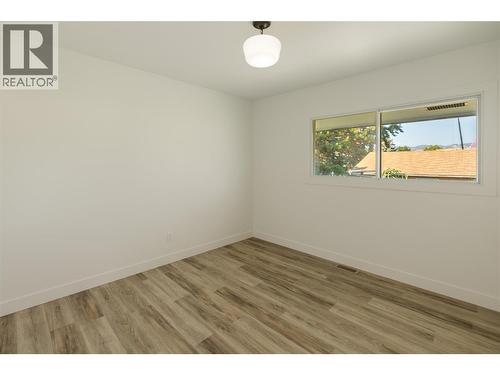 1284 Mcbride Road, Kelowna, BC - Indoor Photo Showing Other Room