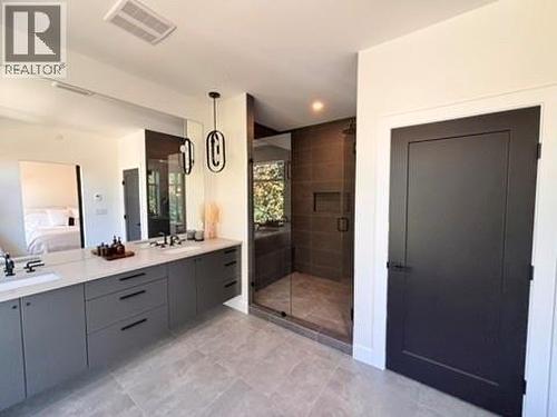 7920 Kidston Road Unit# 9, Coldstream, BC - Indoor Photo Showing Bathroom