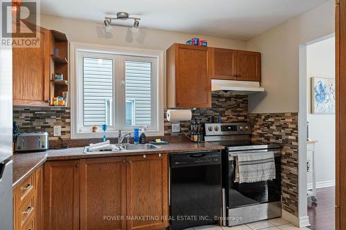 270 Mica Crescent, Clarence-Rockland, ON - Indoor Photo Showing Kitchen With Double Sink