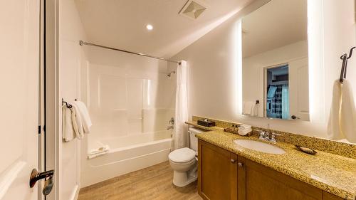 202D-1200 Rancher Creek Road, Osoyoos, BC - Indoor Photo Showing Bathroom