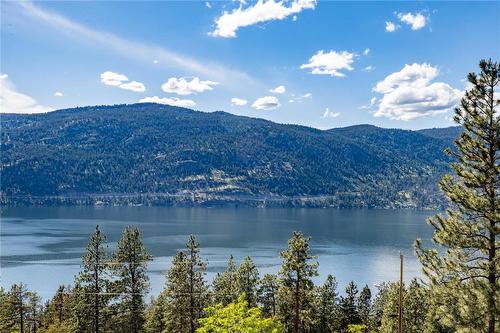 2455 Arthur Court, Kelowna, BC 