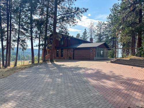 3025 9Th Street, Cranbrook, BC - Outdoor