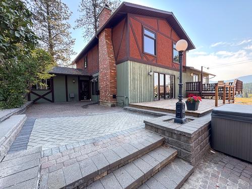 3025 9Th Street, Cranbrook, BC - Outdoor With Deck Patio Veranda With Exterior