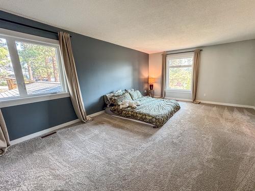 3025 9Th Street, Cranbrook, BC - Indoor Photo Showing Bedroom