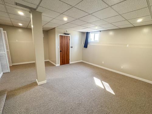 3025 9Th Street, Cranbrook, BC - Indoor Photo Showing Basement