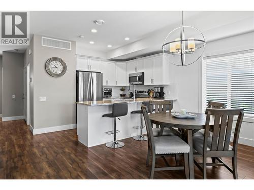 695 Webster Road Unit# 13, Kelowna, BC - Indoor Photo Showing Dining Room