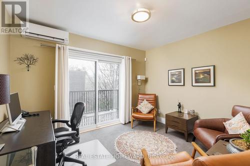 6 Main Street, Toronto, ON - Indoor Photo Showing Office