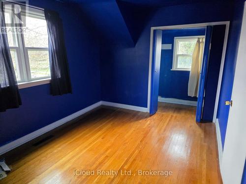 215 Elmwood Crescent, Milton, ON - Indoor