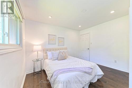 2101 Parkway Drive, Burlington, ON - Indoor Photo Showing Bedroom