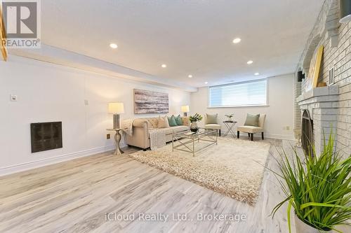 2101 Parkway Drive, Burlington, ON - Indoor