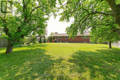 2101 Parkway Drive, Burlington, ON - Outdoor