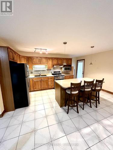 86 Glendale Drive, Tillsonburg, ON - Indoor Photo Showing Other Room