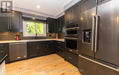 Upgraded S/S Appliances - 2183 Sandringham Drive, Burlington, ON - Indoor Photo Showing Kitchen With Stainless Steel Kitchen With Upgraded Kitchen
