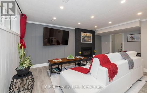 2183 Sandringham Drive, Burlington, ON - Indoor With Fireplace