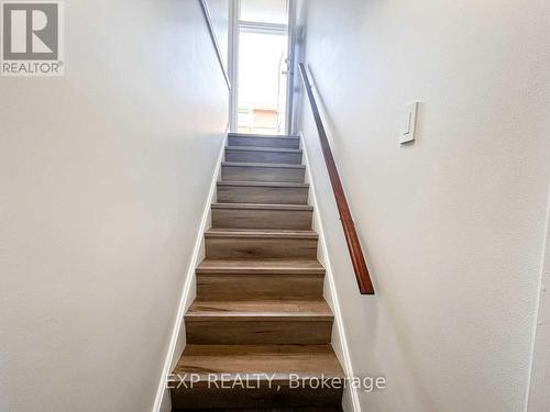 15 Calvert Avenue, Hamilton, ON - Indoor Photo Showing Other Room