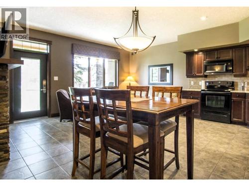 500 Bighorn Boulevard Unit# 513, Radium Hot Springs, BC - Indoor Photo Showing Dining Room