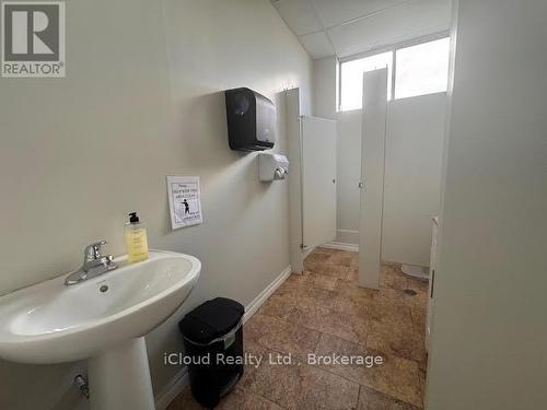 Men Washroom - 4&5 - 1312 Britannia Road, Mississauga, ON 