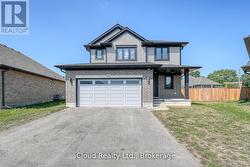 15 CURREN CRESCENT  Tillsonburg, ON N4G 0J3