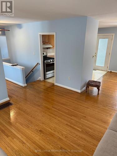 Upper - 5 Lawrence Crescent, Brampton, ON - Indoor Photo Showing Other Room