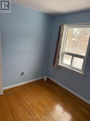 Upper - 5 Lawrence Crescent, Brampton, ON - Indoor Photo Showing Other Room