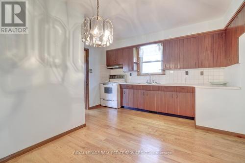 1320 Northmount Avenue, Mississauga, ON - Indoor Photo Showing Kitchen