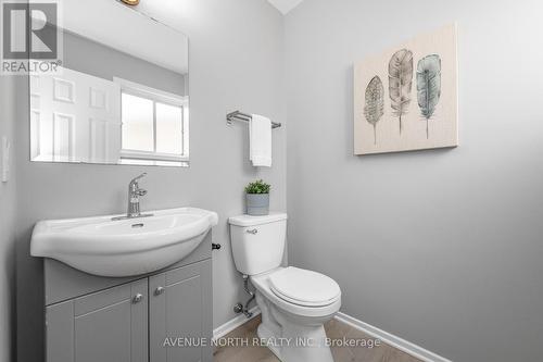 2 Chickasaw Crescent, Ottawa, ON - Indoor Photo Showing Bathroom