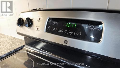 1005 - 185 Oneida Crescent, Richmond Hill, ON - Indoor Photo Showing Kitchen