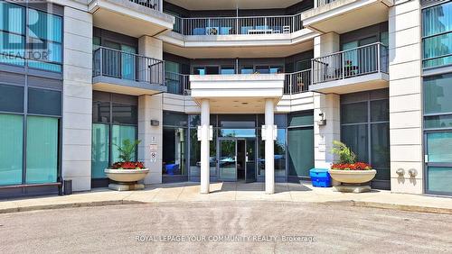 1005 - 185 Oneida Crescent, Richmond Hill, ON - Outdoor With Balcony