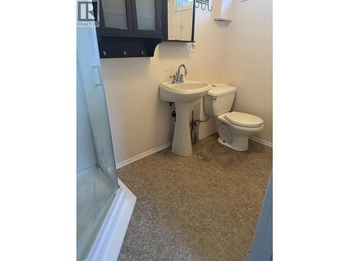 417 Centennial Drive, Mackenzie, BC - Indoor Photo Showing Bathroom