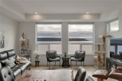 404-536 Island Hwy SOUTH Campbell River, BC V9W 1A5