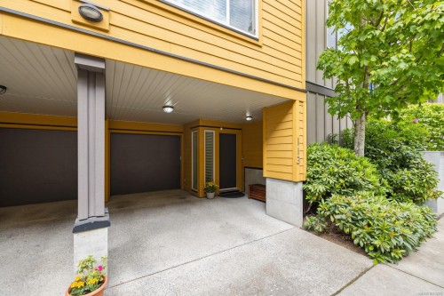113-2733 Peatt Rd, Langford, BC 