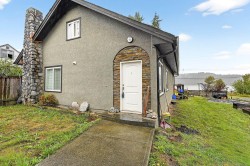 2968-2972 Kingsway Ave  Port Alberni, BC V9Y 1X6