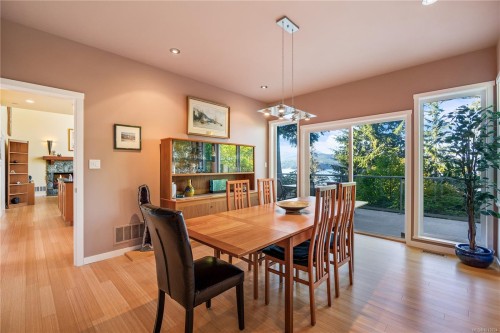 5898 Race Point Rd, Campbell River, BC 