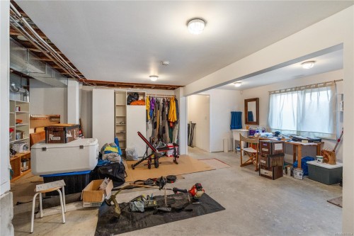 5898 Race Point Rd, Campbell River, BC 