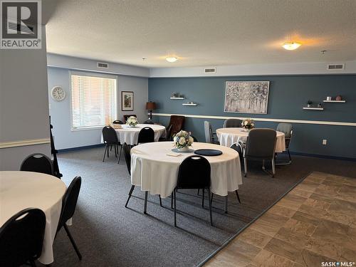 405 75 Souris Avenue, Weyburn, SK - Indoor Photo Showing Dining Room