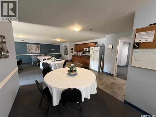 405 75 Souris Avenue, Weyburn, SK - Indoor Photo Showing Dining Room