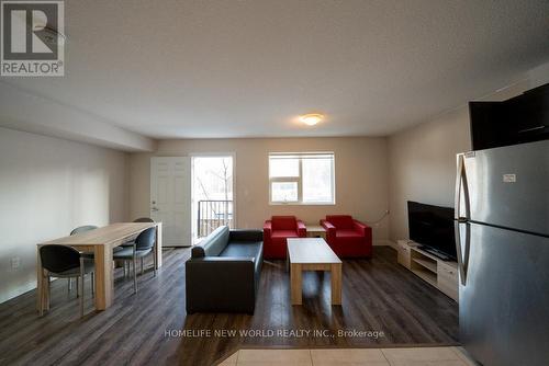 116 - 288 Albert Street, Waterloo, ON - Indoor Photo Showing Living Room