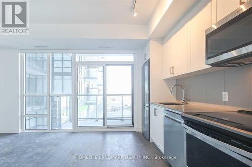 201 - 681 YONGE ST STREET N  Barrie, ON L9J 0K1