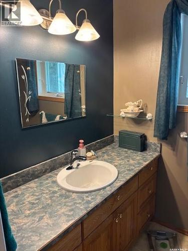 Harris Horse Ranch, Harris Rm No. 316, SK - Indoor Photo Showing Bathroom