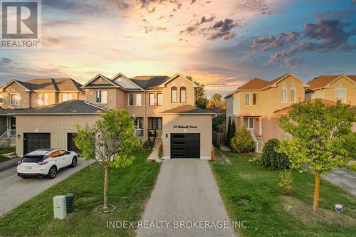 37 RIDWELL STREET  Barrie, ON L4N 0W8