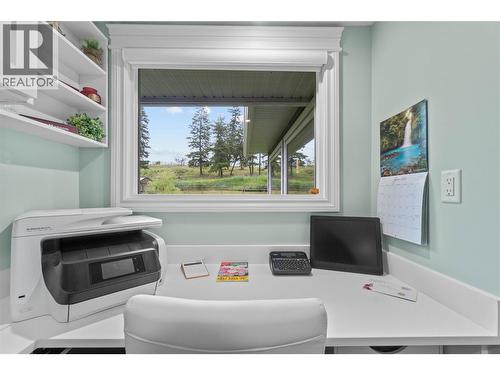 4911 Malpass Road, Armstrong, BC - Indoor Photo Showing Office