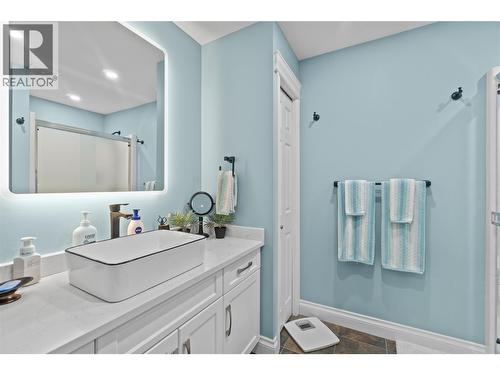 4911 Malpass Road, Armstrong, BC - Indoor Photo Showing Bathroom