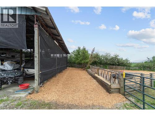 4911 Malpass Road, Armstrong, BC - Outdoor