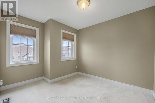 76 Forsyth Crescent, Barrie, ON - Indoor Photo Showing Other Room