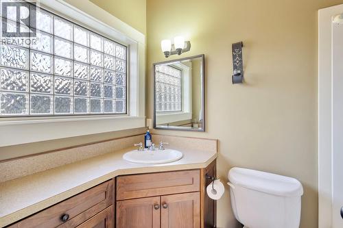 1211 Apex Mountain Road Unit# 1, Penticton, BC - Indoor Photo Showing Bathroom