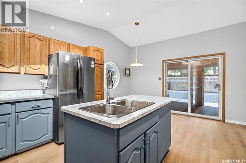 440 Hochelaga Street W, Moose Jaw, SK - Indoor Photo Showing Kitchen With Double Sink