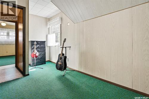 440 Hochelaga Street W, Moose Jaw, SK - Indoor Photo Showing Other Room